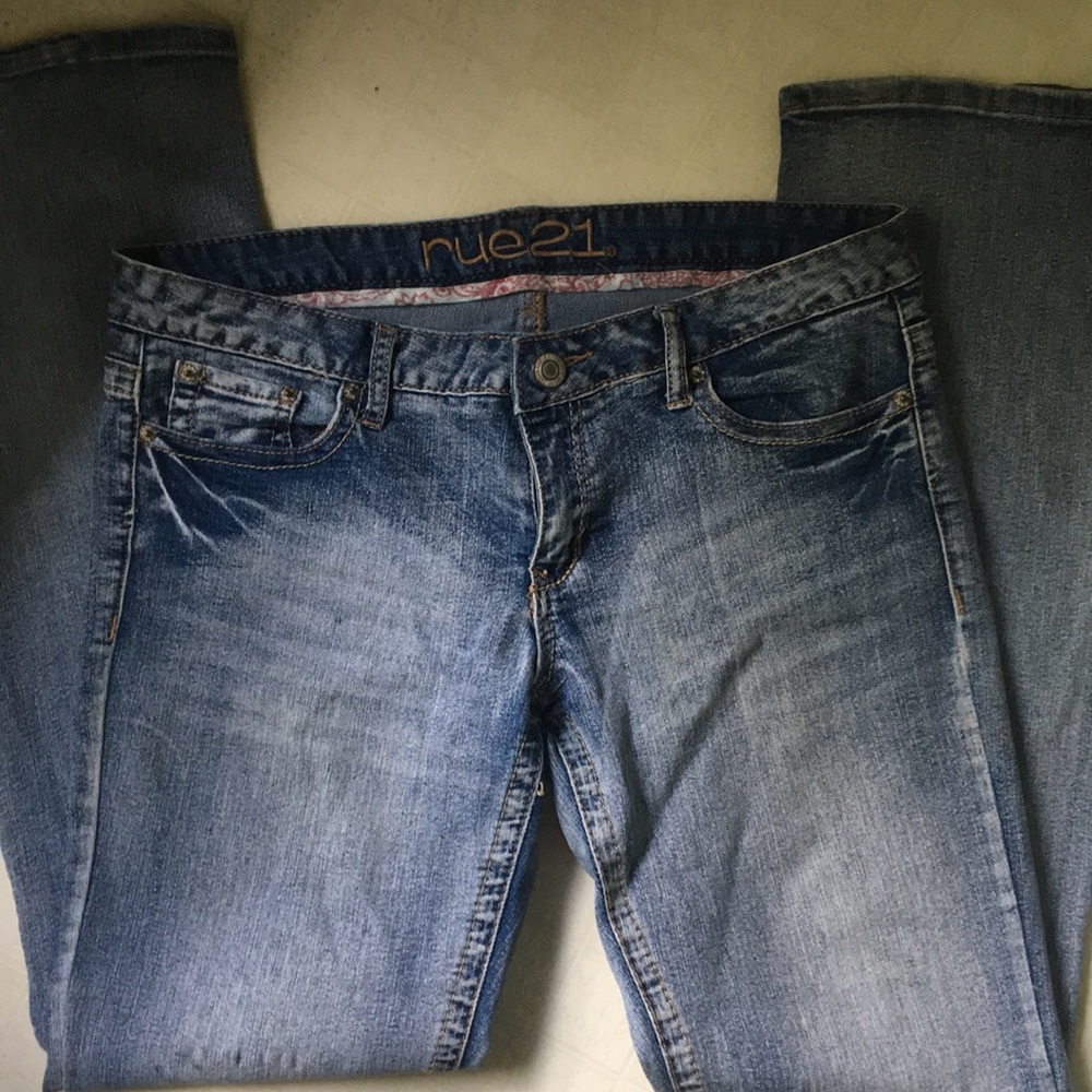 rue21 Light-wash Bootcut Jeans